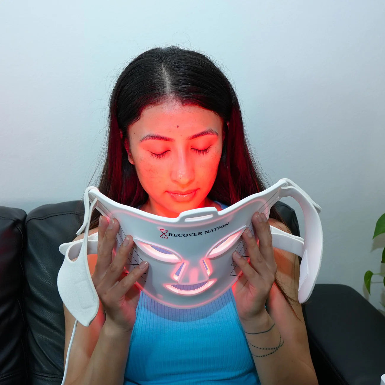 Unlocking the Secrets of Red Light Therapy Masks for Radiant Skin